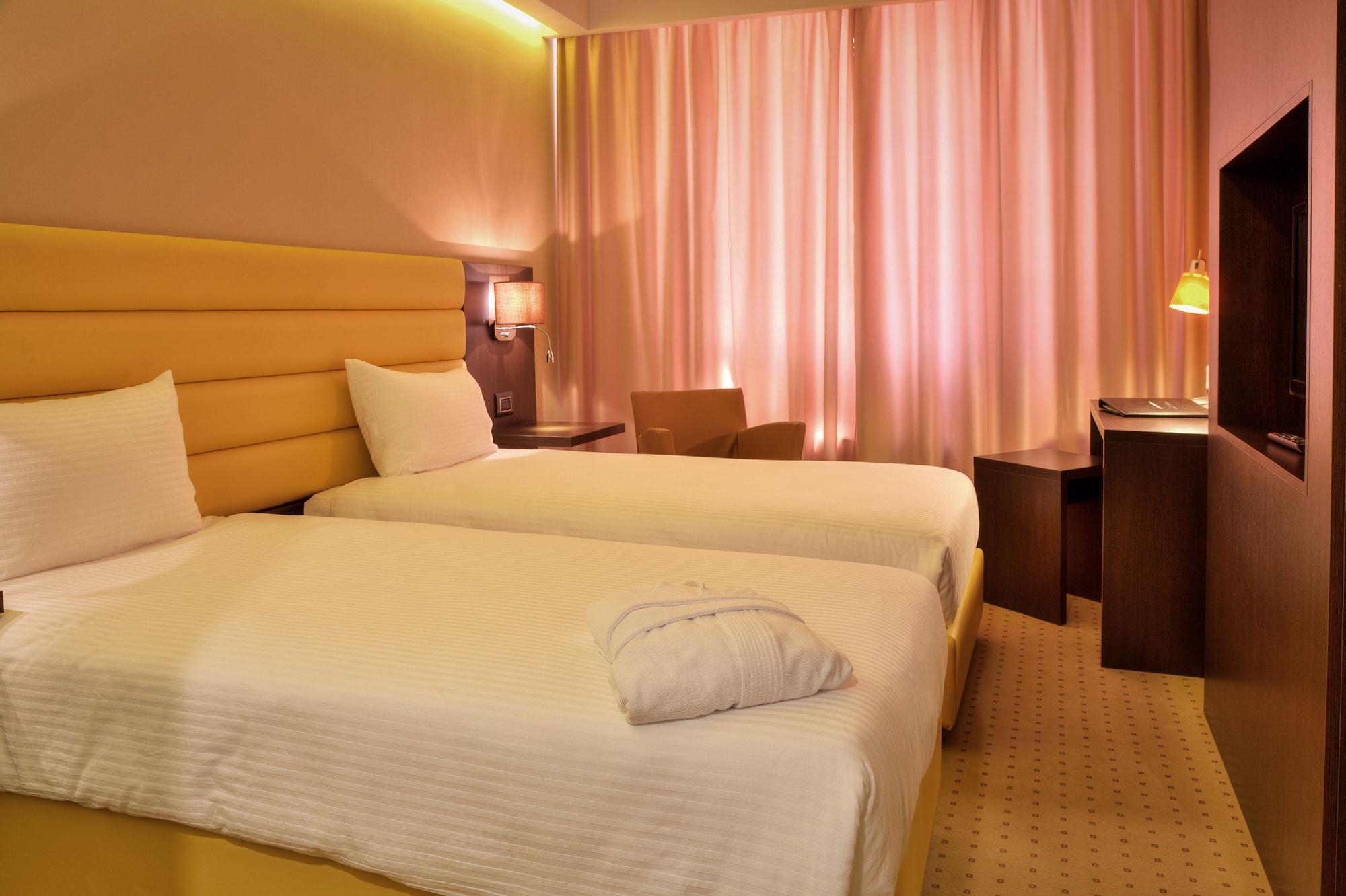Comfort Hotel Astana Zewnętrze zdjęcie