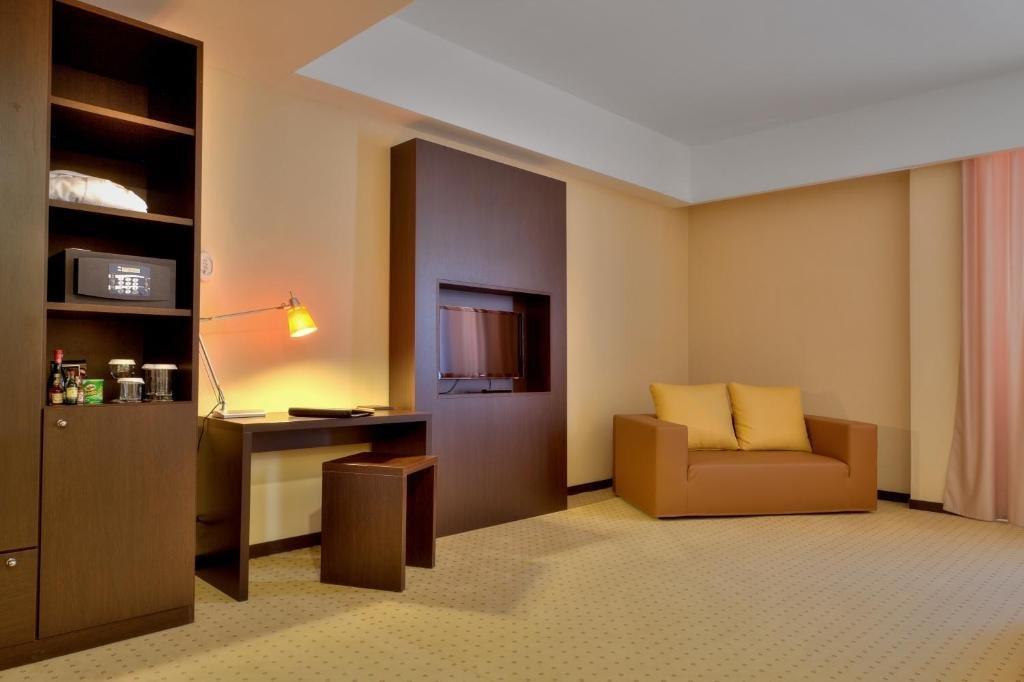 Comfort Hotel Astana Zewnętrze zdjęcie